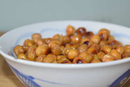 Maple smoked chickpeas - a fantastic snack!