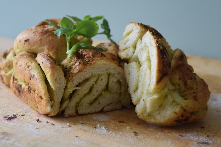 Braided vegan pesto bread - delicious!