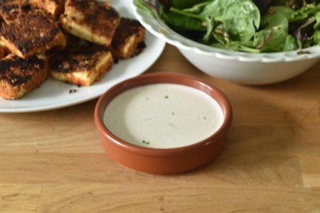 Vegan ranch sauce - yum!